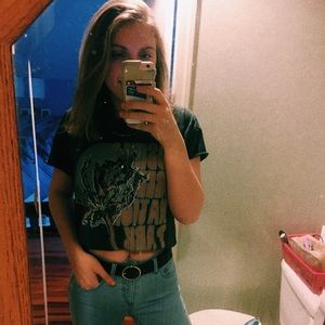 Meet your Posher, Olivia